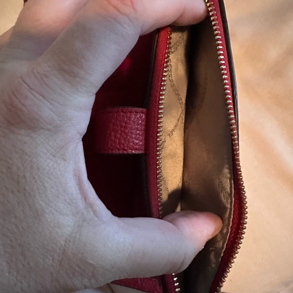 Like New Michael Kors Jet Set Double Zip pebble Leather Wristlet in Red Chili - Picture 10 of 11